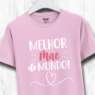 T-shirt rosa com texto 