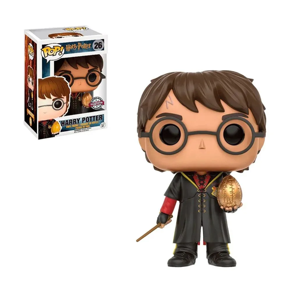 Figura Funko Pop! Harry Potter com túnica preta, varinha e bola dourada.