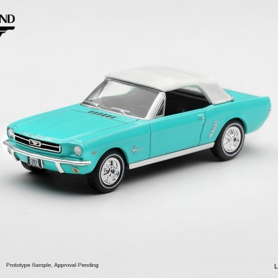 Miniatura de carro Ford Mustang azul turquesa com capota branca