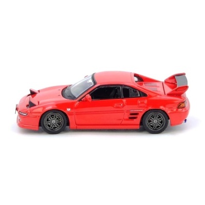 Miniatura de carro desportivo vermelho com spoiler e faróis levantados