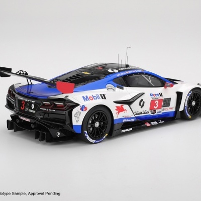 Modelo de carro de corrida Corvette C8.R com cores branca, azul e preta e logos visíveis