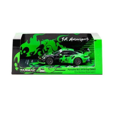 Miniatura de carro de corrida Porsche 911 GT3 Cup em caixa preta e verde