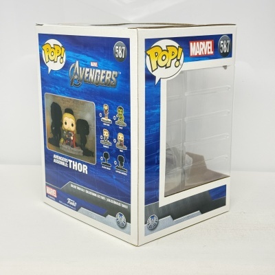 Caixa Funko Pop! Avengers Thor com fundo azul e visor transparente