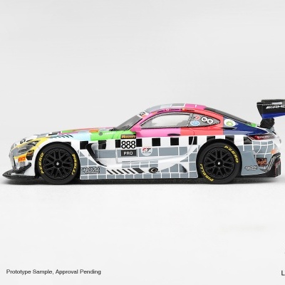 Miniatura de carro de corrida colorido com logótipos e números 888