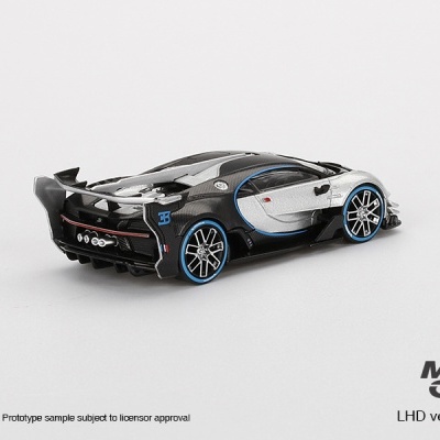 Miniatura de carro desportivo Bugatti preto e branco com detalhes azuis sobre fundo branco