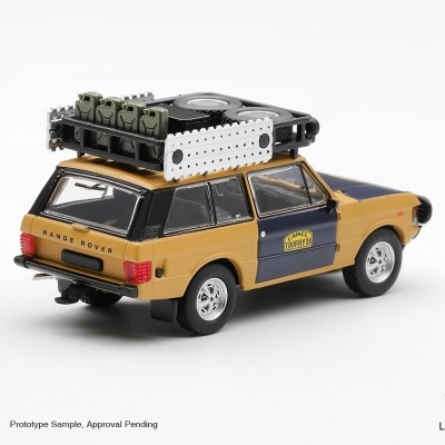 Miniatura de Range Rover amarelo e azul com acessórios no teto