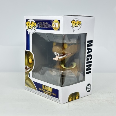 Figura em vinil Nagini numa caixa Pop!