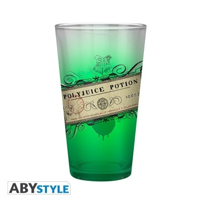 Copo de vidro verde com etiqueta POLYJUICE POTION e logo ABYSTYLE