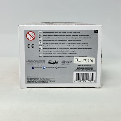 Caixa branca de produto Funko com texto multilingue e códigos.