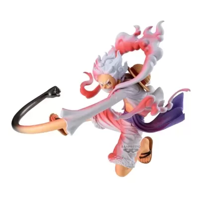 Figura colecionável BANPRESTO personagem anime com cabelo branco, roupa branca e roxa, chapéu de palha, braço estendido em pose dinâmica