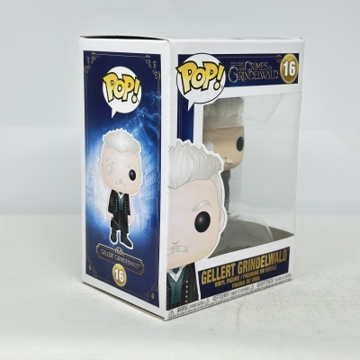 Funko Pop Gellert Grindelwald em caixa branca e azul com janela transparente