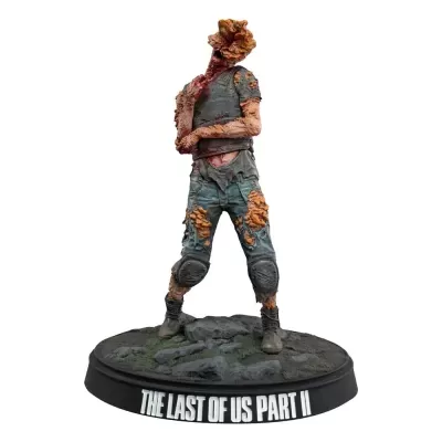 Estátua colecionável do jogo THE LAST OF US PART II com personagem em roupa rasgada