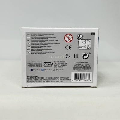 Embalagem branca do produto Funko com textos e códigos na parte traseira.