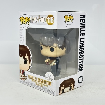Funko Pop! Neville Longbottom em caixa branca com janelas transparentes