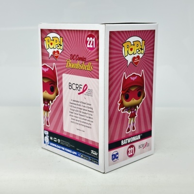 Embalagem Funko Pop! Batwoman DC Comics Bombshells 221, cor rosa, texto sobre campanha de cancro da mama.