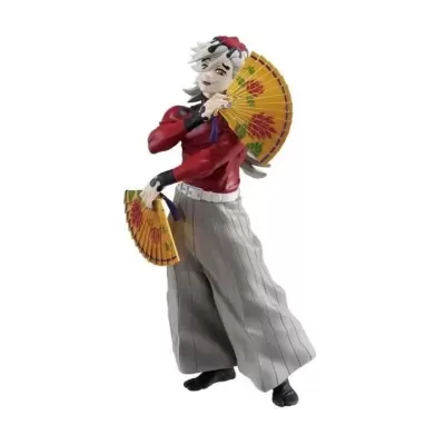 Figura decorativa feminina com leques amarelos e roupa colorida