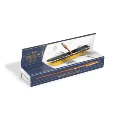 Conjunto Harry Potter com varinha em madeira numa caixa azul e dourada