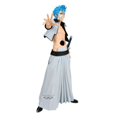Figura de ação Banpresto com cabelo azul, casaco cinzento e preto, vestida cinzento claro, segurando espada