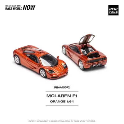 Miniaturas laranja McLaren F1 1:64 vistas de frente e trás
