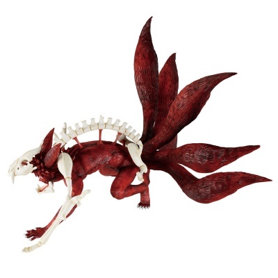 Figura colecionável vermelha e branca com nove caudas e detalhes anatómicos em fundo branco