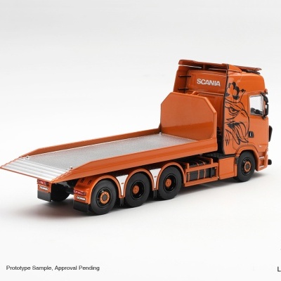 Miniatura de camião plano Scania laranja com desenho preto na cabine