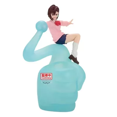 Figura de personagem de anime sentada em mão azul translúcida