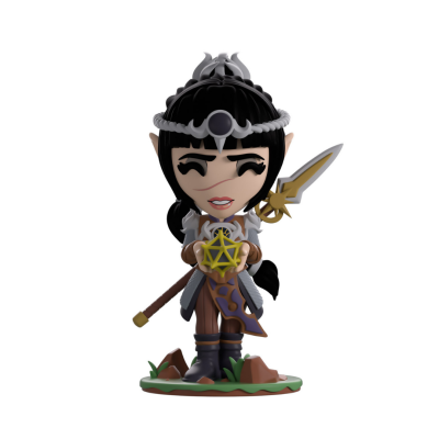 Figurina personagem fantástico com espada e tiara em base verde