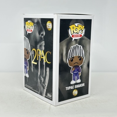 Caixa branca com figuras Pop! Rocks 2PAC e Tupac Shakur