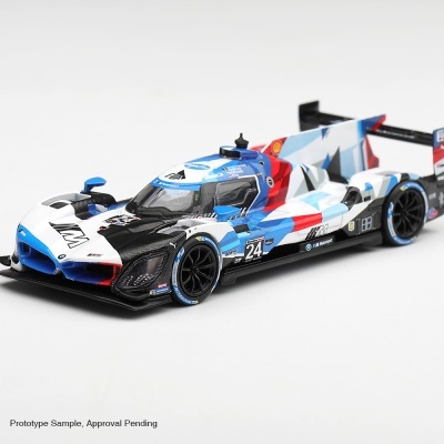 Miniatura de carro de corridas BMW colorido com o número 24