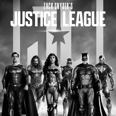 Cartaz a preto e branco dos super-heróis do filme Zack Snyder's Justice League com seis personagens em traje, incluindo Superman, Aquaman, Mulher Maravilha, Flash, Batman e Cyborg