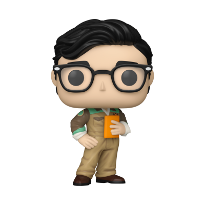 Figura colecionável estilo Funko Pop com cabelo preto e óculos, roupa bege e caderno laranja