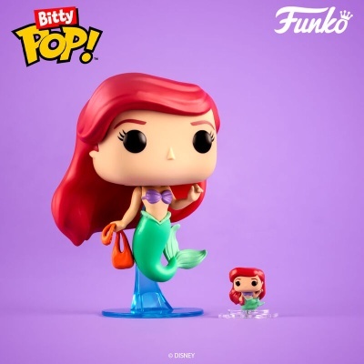 Funko Pop Bitty Pop da Ariel com cabelo vermelho e cauda verde