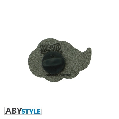 Alfinete metálico cinzento em forma de nuvem com texto NARUTO