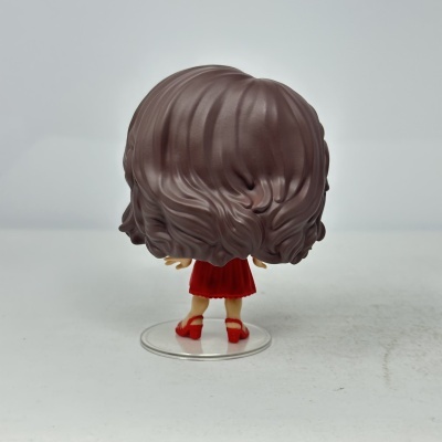Funko Pop de costas com cabelo castanho e vestido vermelho
