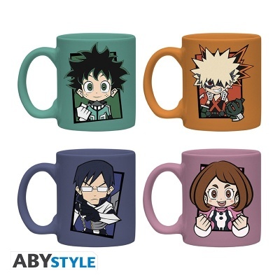 Conjunto de quatro canecas coloridas com personagens anime e marca ABYSTYLE