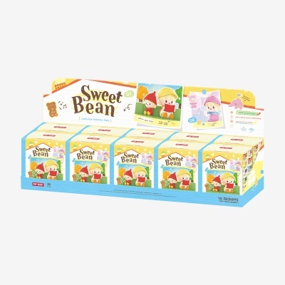 Caixas de brinquedos colecionáveis Sweet Bean com design colorido em embalagem azul.