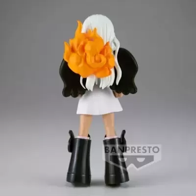 Figura de ação com cabelo branco e chama laranja nas costas
