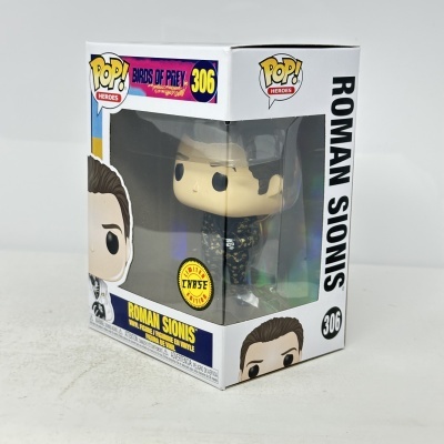 Funko Pop Roman Sionis da coleção Birds of Prey na caixa branca com janela transparente