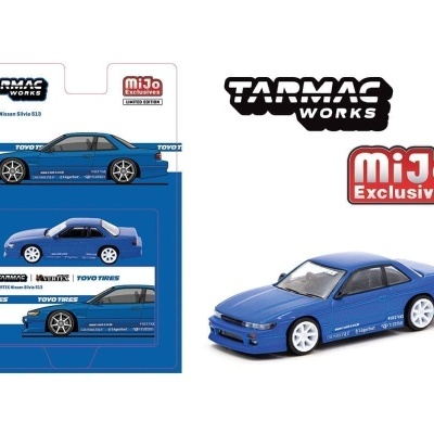 Miniaturas de Nissan Silvia S13 azul com rodas brancas em embalagem azul