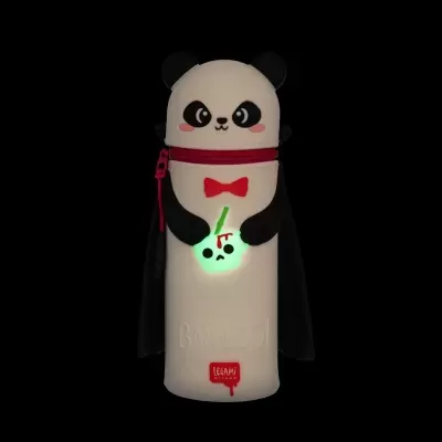 Estojo panda branco com zíper vermelho e gravata borboleta.