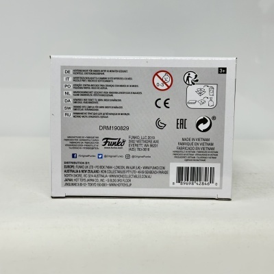 Caixa branca com texto multilíngue e logótipos Funko