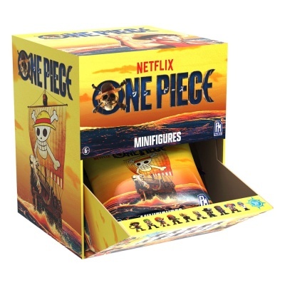 Expositor amarelo de minifiguras ONE PIECE com imagem de navio pirata e texto NETFLIX