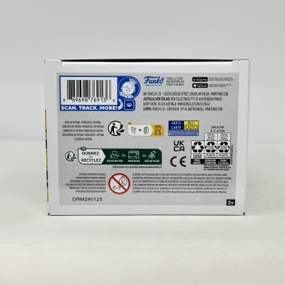 Caixa branca de papelão com texto impresso e códigos de barras, incluindo o texto Funko e símbolos de reciclagem