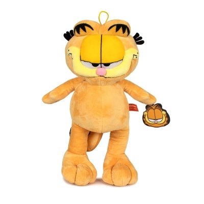Pelúcia do personagem Garfield em fundo branco