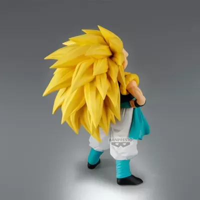 Figura colecionável com cabelo amarelo espetado e roupa branca e azul