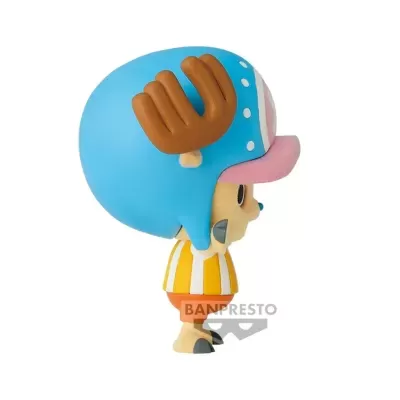 Figura de vinil com capacete azul e chifres castanhos
