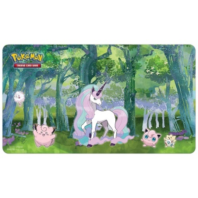 Tapete de jogo Pokémon com unicórnio e personagens de Pokémon em floresta