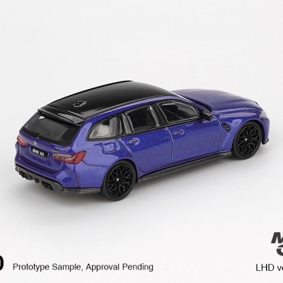 Miniatura BMW M3 azul com teto preto e roda preta