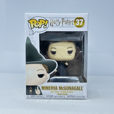 Figura Funko Pop Minerva McGonagall Harry Potter 37 em caixa branca com janela transparente