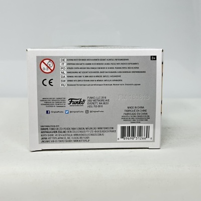 Caixa branca de papelão com textos e logos Funko e código de barras.